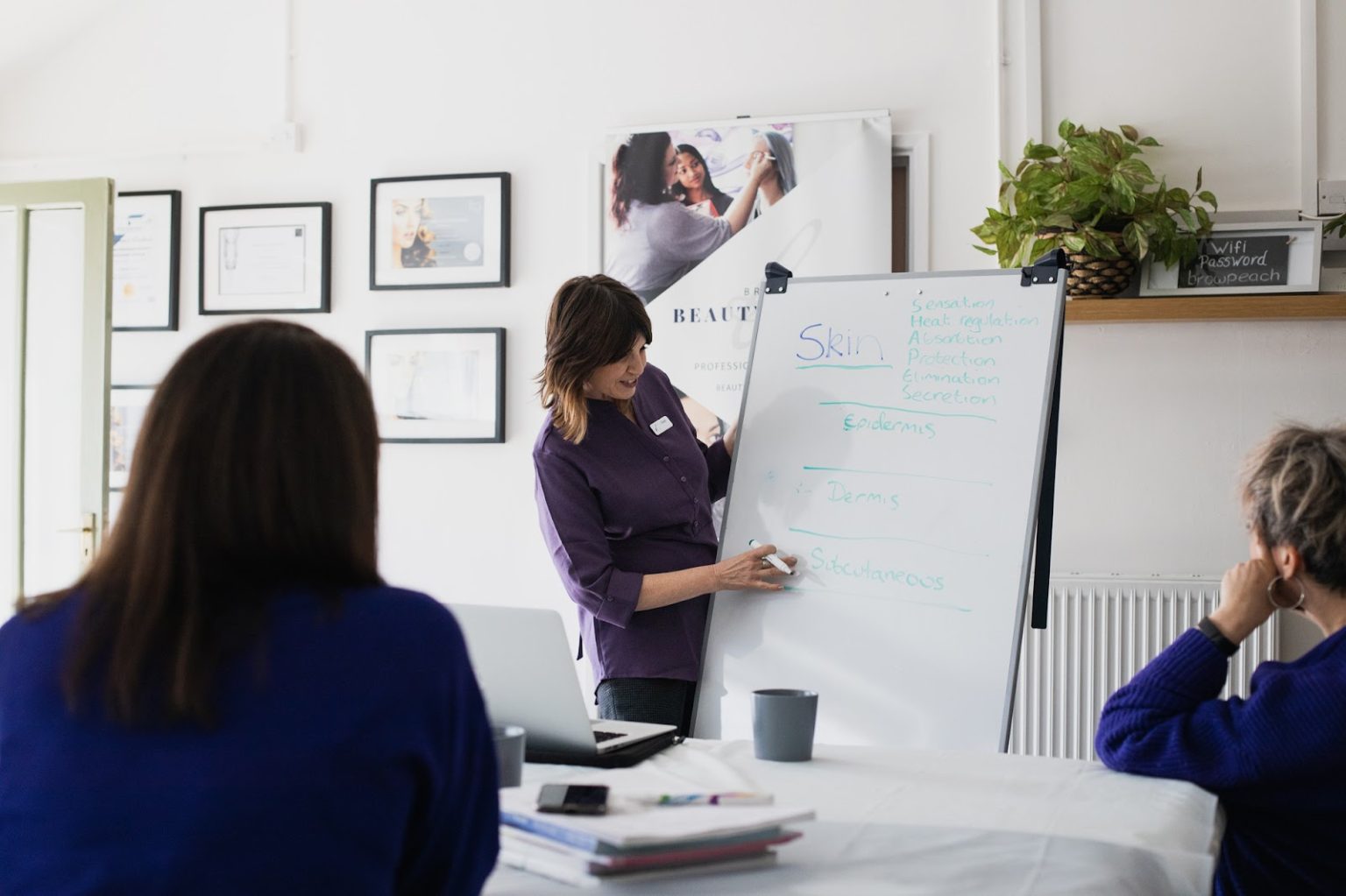 Best Cosmetology Schools in Bristol UK